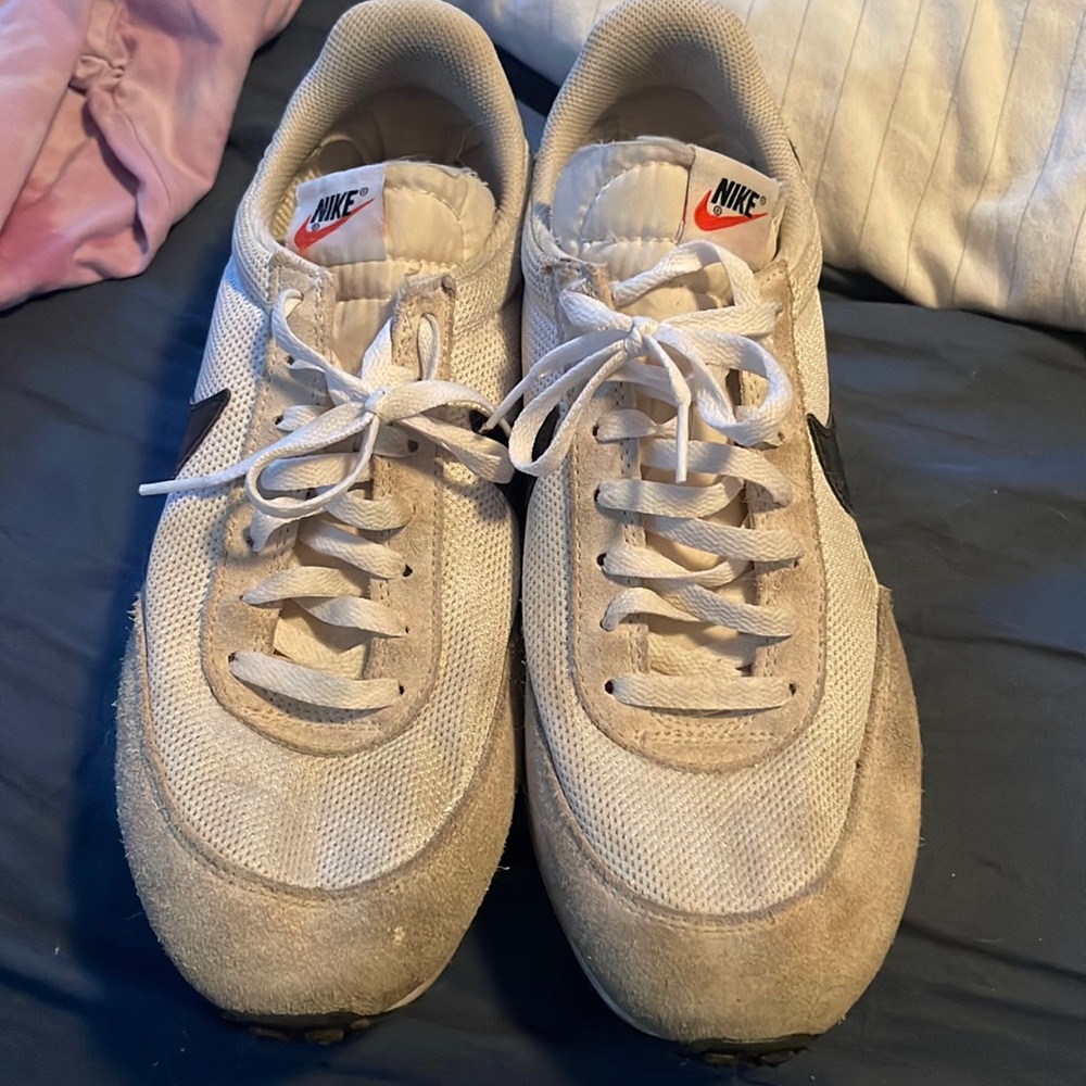 Nike tailwind 79 size 10.5 used condition